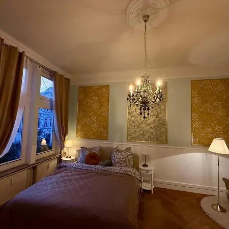 Luxury 5br | Chic & Spacious | Families