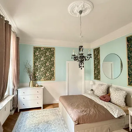 Apartmán Luxury 5br | Chic & Spacious | Families