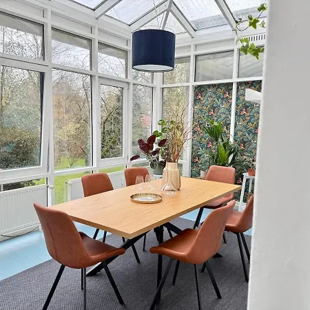 Luxury 5br - Chic & Spacious - Families Apartment *