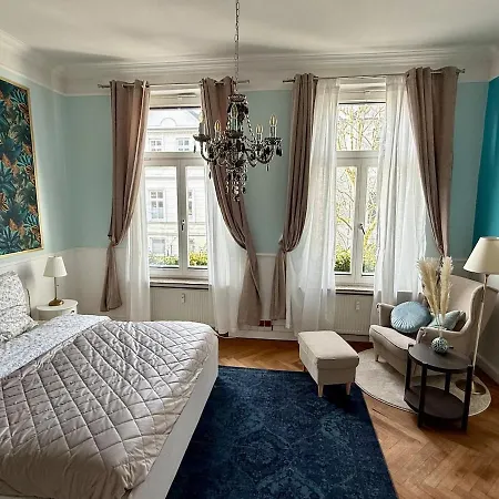 Luxury 5br | Chic & Spacious | Families