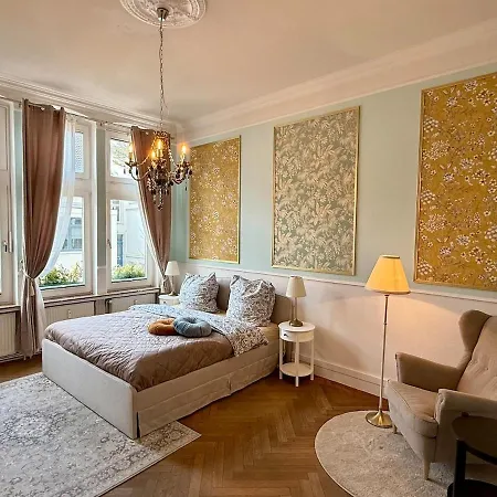 Apartmán Luxury 5br | Chic & Spacious | Families