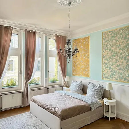 Apartmán Luxury 5br | Chic & Spacious | Families *