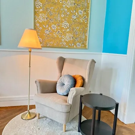 Apartment Luxury 5br | Chic & Spacious | Families