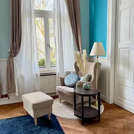 Luxury 5br | Chic & Spacious | Families Apartment