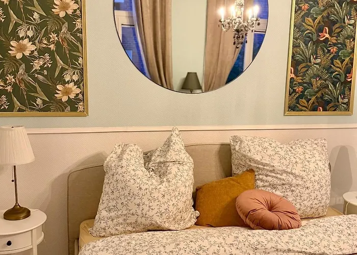 公寓 Luxury 5br - Chic & Spacious - Families